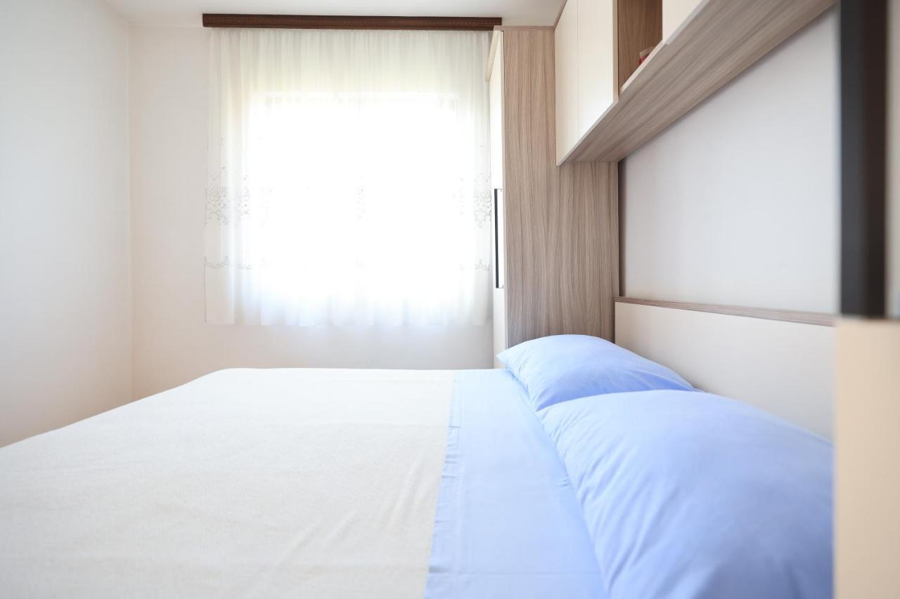 Apartments Ana Petrčane Zewnętrze zdjęcie