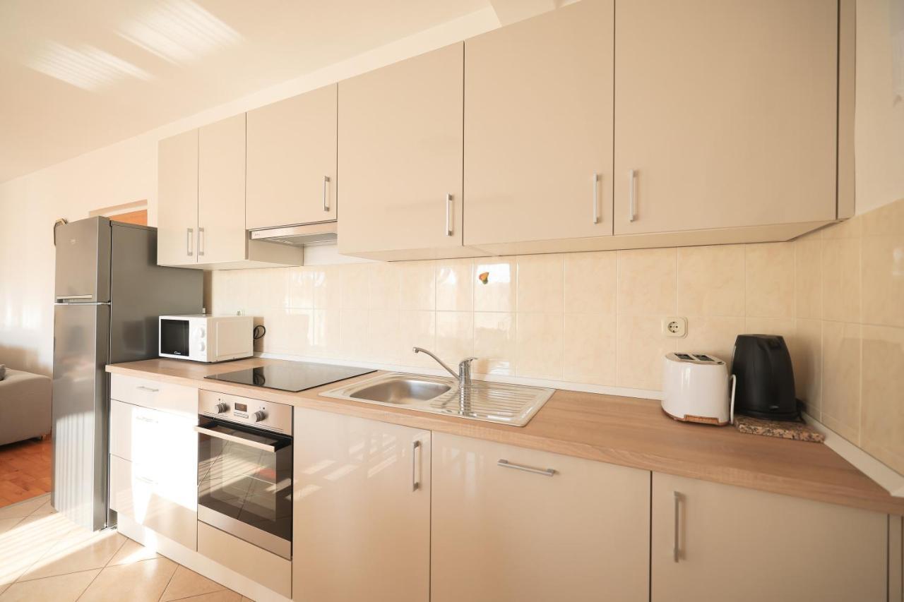 Apartments Ana Petrčane Zewnętrze zdjęcie