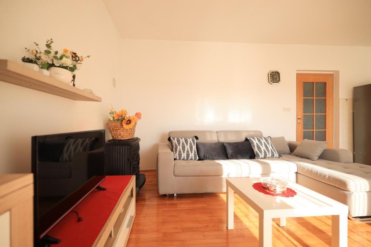 Apartments Ana Petrčane Zewnętrze zdjęcie