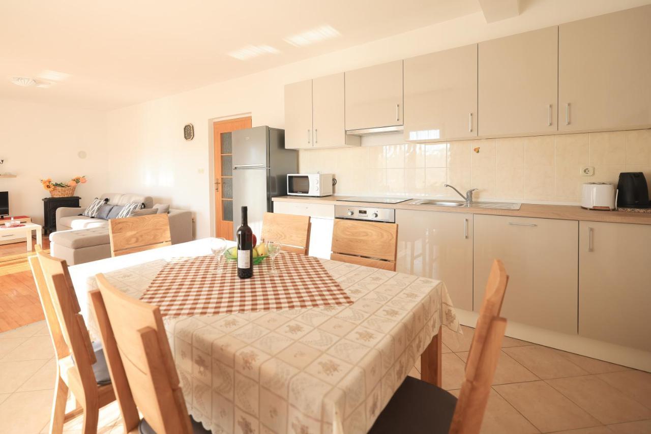 Apartments Ana Petrčane Zewnętrze zdjęcie