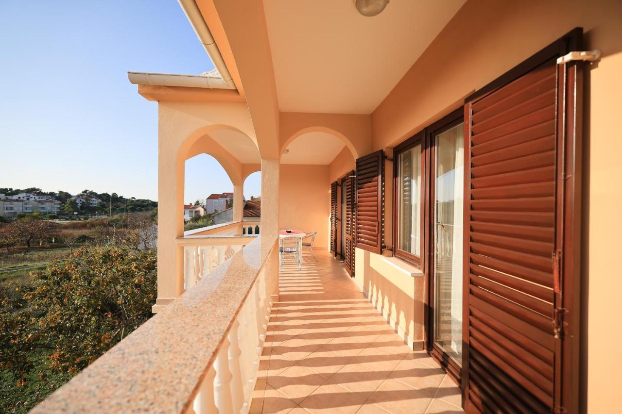 Apartments Ana Petrčane Zewnętrze zdjęcie