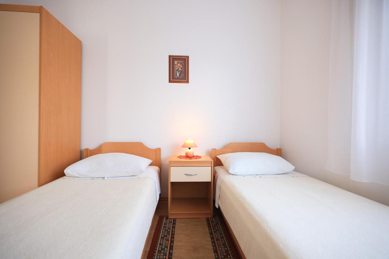 Apartments Ana Petrčane Zewnętrze zdjęcie