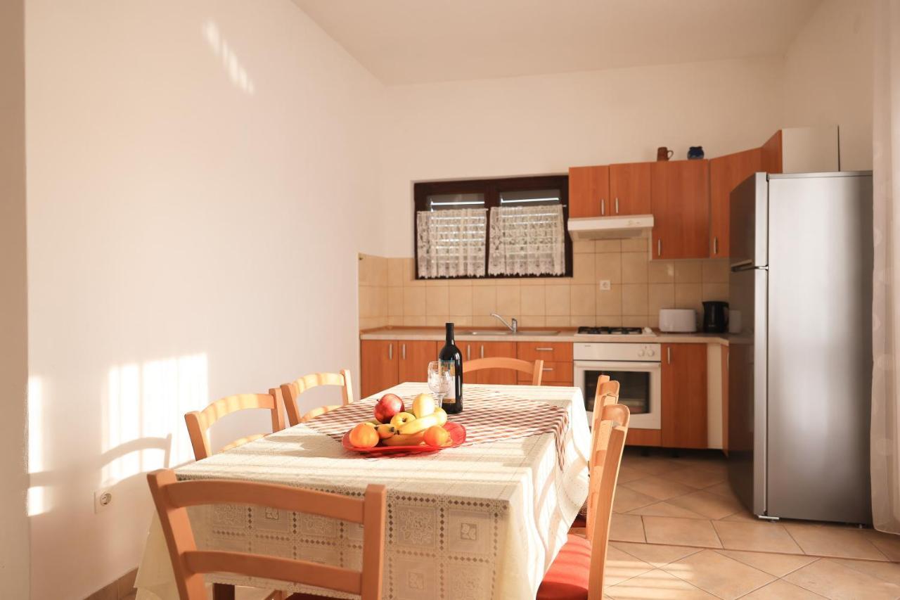 Apartments Ana Petrčane Zewnętrze zdjęcie